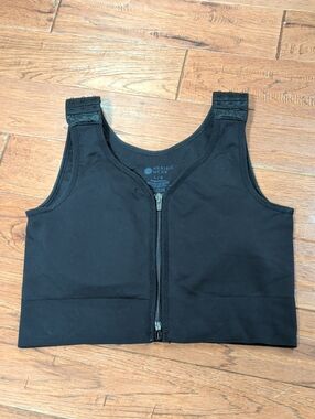 Prairie Wear HuggerPRIMA Zip-Front Compression Recovery Sports Bra